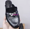 Katırlar sandaletler yarım kafa somunları deri terlikleri fransız haute couture mauler ayakkabılar ayakta çanta ve yarım terlik ile Avrupa'daki kadınlar için lefu sho logo hb34rj