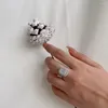 Clusterringen Grensoverschrijdende luxe S925 sterling zilveren ring met vierkante bloemgeslepen 8A zirkoon gesimuleerde diamant