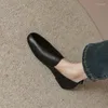 Sıradan Ayakkabı Cowhide Günlük Sürüş Daireleri Kadınlar Temel Mokasen Yuvarlak Toe Boyut40 Basit Loafers Slip-On Bayanlar Beyaz Katırlar