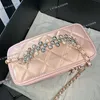 Diamonds Hollow Metal Handle Womener Bag Makeup Bag اللامعة اللؤلؤة اللؤلبية من الجلد المنحوت