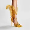 Sapatos de vestido Square Open Toe Feather Sexy Sandálias Stiletto Heel Strass Strappy Bombas Mulheres Lace Up Sandalias Mujer Verano Chaussure