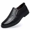 Chaussures en cuir pour hommes mocassins chaussures décontractées baskets antidérapantes chaussures habillées pour hommes chaussures plates respirantes légères chaussures confortables d'été 240314