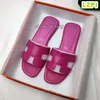 Sandálias de designer de luxo Mulheres Chinelos Senhoras Slides Pantoufles Claquettes Sandles Luxe Moda Plana Salto Baixo Mulher Sliders Slipper Tamanho 35-42