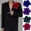 Brooches 19cm Exaggerate Personality In Europe Satin Fabric Big Flower Brooch For Women Men Dinner Party Accessory 2024