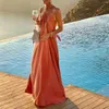 Abiti casual da donna in raso per le vacanze estive sexy Halter Backless Flowy A Line Maxi abito elegante con spalle scoperte Boho Swing Beach Sundress