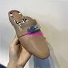 Katırlar sandalet yarım kafa somunları deri terlik 2024 yaz yeni yabancı ticaret tarzı muller ayakkabılar kadın istasyonu baotou terlikleri benim logo var hbnhrl