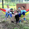 Hammocks Długość zawieszka 300 cm Szerokość 200 cm podwójna 260 cm * 140 cm pojedynczy cel LGBT 6-kolorowy wisiorek tęczy Y240322