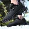 Casual skor svart sport för män som kör ultralätt pu läder vattentäta atletiska sneakers slitstarka promenader