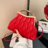 Sells Designer Women's Bags Across Borders New Embroidered Lingge Personalized Clip Shell Bag Versatile One Shoulder Womens Bag Fashion Crossbody Bag