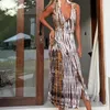 Casual Dresses Sexig Deep V-ringen Hollow Boho Long Dress Women 2024 Spring Pattern Print Split Party Summer ärmlös oregelbunden maxi