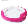 chenils stylos Lit de chien super doux tapis de chat en peluche de Noël chenil en laine d'agneau de petite et grande taille par rapport au matelas pour animaux de compagnie mâle Y240322