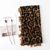 Halsdukar Spring Autumn Leopard Print Cotton Linen Scarf Woman Elegant Fashion Shalched Shawl Female Vintagetourist Beach Handduk