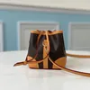 10A Bolsas de cubo con cordón de alta calidad mini bolso cruzado Bolso de hombro de cuero genuino de 12 CM bolsos de calidad de espejo mini bolso vintage Bolso de lujo marrón Embalaje en caja de regalo