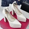 Kleidschuhe 2024 High Fashion Frauen Super Heel mit spitzen Zehen Dame Vintage Leder Pumps Plattformen Zapatos Mujer