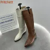 Bottes Round Toe Knee High Femmes Boots Fashion Blanc Brown Brun noir Sole rétro Rétro Casual confortable Femmes Sexy Chaussures 2023 Nouveaux arrivants