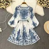 Grundläggande avslappnade klänningar Casual Dresses Women Bohemian Dress 2023 Spring Summer Print Long Lantern Sleeve V Neck Corset Slim Button Pleated Vacation Q240322