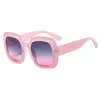 Occhiali da sole Ins popolari occhiali da sole quadrati colorati da donna Jelly Color Eye Luxury Brand Shades UV400 Womens Oculos Gafas De Sol J240322