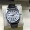 남자 시계 2024 New Men 's Watch Three Pin 40mm Quartz 시계 최고의 유럽 고급 브랜드 스틸 가죽 벨트 남자 패션 워치