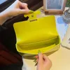 Sac à chaîne jaune tout-en-un de haute qualité, asymétrique épaule dénudée, sac à bandoulière en cuir vintage de luxe pour femmes, printemps été