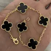 Cleef Four Leaf Clover Jewelrys Bracet Vanly Clefly Bracelet Advanced New Sterling Silver 925 Five Flower Lasherless Girlfriend Exquisite Gift。