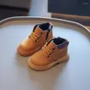 Buty dzieci w stylu brytyjski krótki jesień chłopcy dziewczęta moda żółte samotne dziecko słodkie miękkie buty