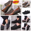 Model Resmi Tasarımcı Gai Spor Elbise Ayakkabı Adamları Siyah Kahverengi Ayakkabı Puan Parti Ziyafet Takım Erkek İş Topuk Tasarımcı Ayakkabı Eur 38-50 Yumuşak Klasik