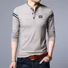 Fashion Men à manches longues Polo de base Polo printemps automne à rayures Slim Tees Corée Vêtements masculins Business Casual Tops 240323