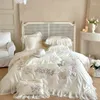 Conjuntos de cama Vintage Bege Chiffon Lace Princesa 1200TC Algodão Egípcio Flores Bordado Quilt Cover Set Cama Folha Fronhas