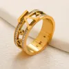 Anello di design di lusso placcato oro 18 carati per anello da donna alla moda Anelli di design con doppia lettera Anello con lettera Gioielli regalo per festa di nozze