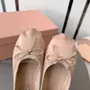 Designer Ballet Flat Paris Mulheres Moda Ballet Marca Profissional Cetim Sapatos de Dança Bailarinas Plataforma Bowknot Boca Rasa Única Sandália Plana Frete Grátis