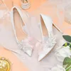 Scarpe eleganti Scarpe estive in pizzo Air Mesh Tacchi alti Fiori Bianco perla Scarpe da sposa Décolleté da donna Punta a punta Tacco a spillo