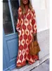 Базовые повседневные платья Женское длинное платье в сплит-стиле с геометрическим принтом 2024. Осеннее платье с V-образным вырезом и длинными рукавами с завязкой на талии. Женское праздничное пляжное богемное платье Q240322