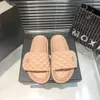 Chinelos de grife sandálias de borracha grossa sola chinelos verão moda venda quente carta chinelos unissex