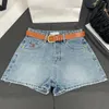 Kvinnors jeans sommarmode mångsidiga trendsättare cel triumfal båge bakficka broderade denimshorts