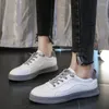 Casual Shoes Bekväma sneakers Ladies Lace-Up Pu Leather Outdoor Trend Simple Women's Flat Fashion Women