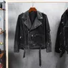 メンズデニムジャケットの穴あきスリムフィットアウターパンクスタイルのオートバイブラックジャケットボーイズコート春秋の男性カウボーイアウターウェアトップス