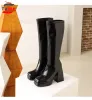 Stivali stivali tacchi alti 2022 botas blancas fashion quadrato di piedi bianchi stivali scarpe da donna nera botas de invierno para mujer altas