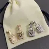 Orecchini in oro di lusso Orecchini con diamanti di design Designer di gioielli di moda squisiti e semplici Orecchini ad anello con diamanti in oro 18 carati di alta qualità
