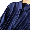 Kvinnor Bluses Women 93% Mulberry Silk 7% Spandex 19 Momme Satin Buttons Down Long Sleeve Shirt Top Blue Office Work MM161-1