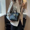 Bolsa de ombro marca desconto baobao feminino novo único saco crossbody moda carta pequeno quadrado netizens tote estilo transmissão ao vivo