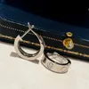 Classic Hoop Earring Designer örhängen för kvinnor V-guldpläterad guld silvernål inlagd CZ diamant örhänge 11/13/15mm bredd fin smycken kvinna tjej fest gåva