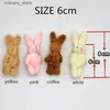 Animaux en peluche en peluche 50pcs mini 6cm mignon lapin lapin bébé peluche jouet poupée animaux en peluche pour la fête de Noël d'anniversaire l240322