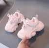 Sneakers Ademende schoenen van mesh Babyschoenen Kindersportschoenen Trailer Vrijetijdsschoenen voor kinderen 1 2 3 4 5 6 jaar 240322