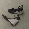 Женские сандалии, лето 2024, с круглым носком, с открытым носком, с прорезями и пряжкой на танкетке, роскошные дизайнерские шикарные и элегантные женские туфли на высоком каблуке