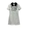 Grundlegende Freizeitkleider der Designermarke Miu, weißer A-Linien-Rock mit Revers, besetzt mit Diamanten, schmal geschnittenes Socialite-Kleid, hochwertiger Kurzarmrock für Damen