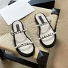 Toppkvalitetsdesignerskinnsglas Sandaler Luxury Women Platform Slippers Summer Beach Shoes Beige Black Lambskin Två klackar med låda