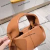 Sac de créateur de luxe Sac à main pour femme Populaire Polen Cloud Sac Français Nouveau haut en cuir Petit fourre-tout à la mode Diagonal Cross One Shoulder Dumpling sac