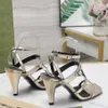 Topkwaliteit Luxe Designer Sandalen Dames Hoge Hakken Lakleer Enkelbandje Gesp Casual Kleding Schoenen Mode Metalen Gesp Decoratie Slides Bruiloft Sandaal