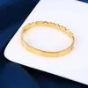 Bracciale in oro Braccialetti Gioielli di design Polsini Classico Acciaio inossidabile di alta qualità Gioielli di moda Uomo Donna Fascino Lussuoso Bracciale in oro argento Giorno del Ringraziamento