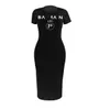 Vestido de verão para mulher de luxo slim-fit hip wrap vestido sexy puro algodão magro mulher preto carta impressão sem mangas vestido halter frito moda de rua vai com tudo